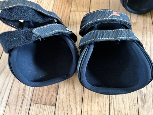 Large E Quick. it boots