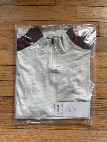 Medium White/Burgundy Kerrits Icefil Shirt