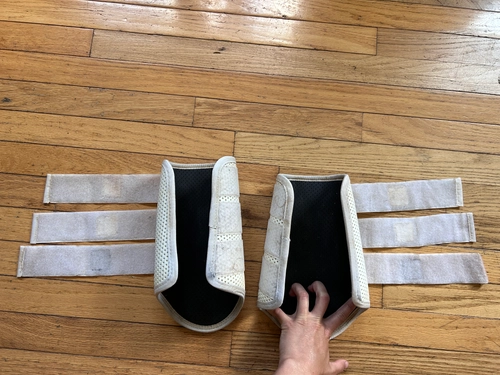 Medium White Boyd Majyk Equipe Boots