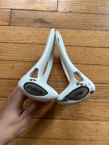 4.75" White Lorenzinni Stirrups