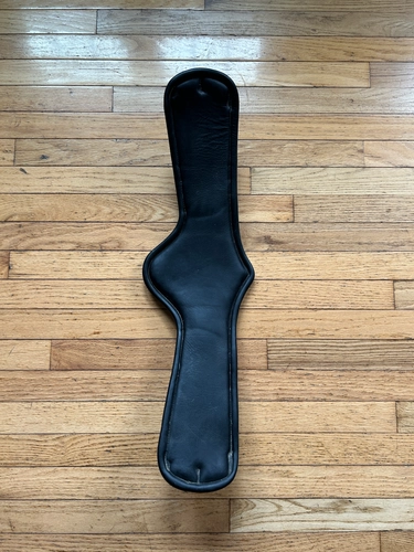 24" Black Voltaire Anatomical Girth