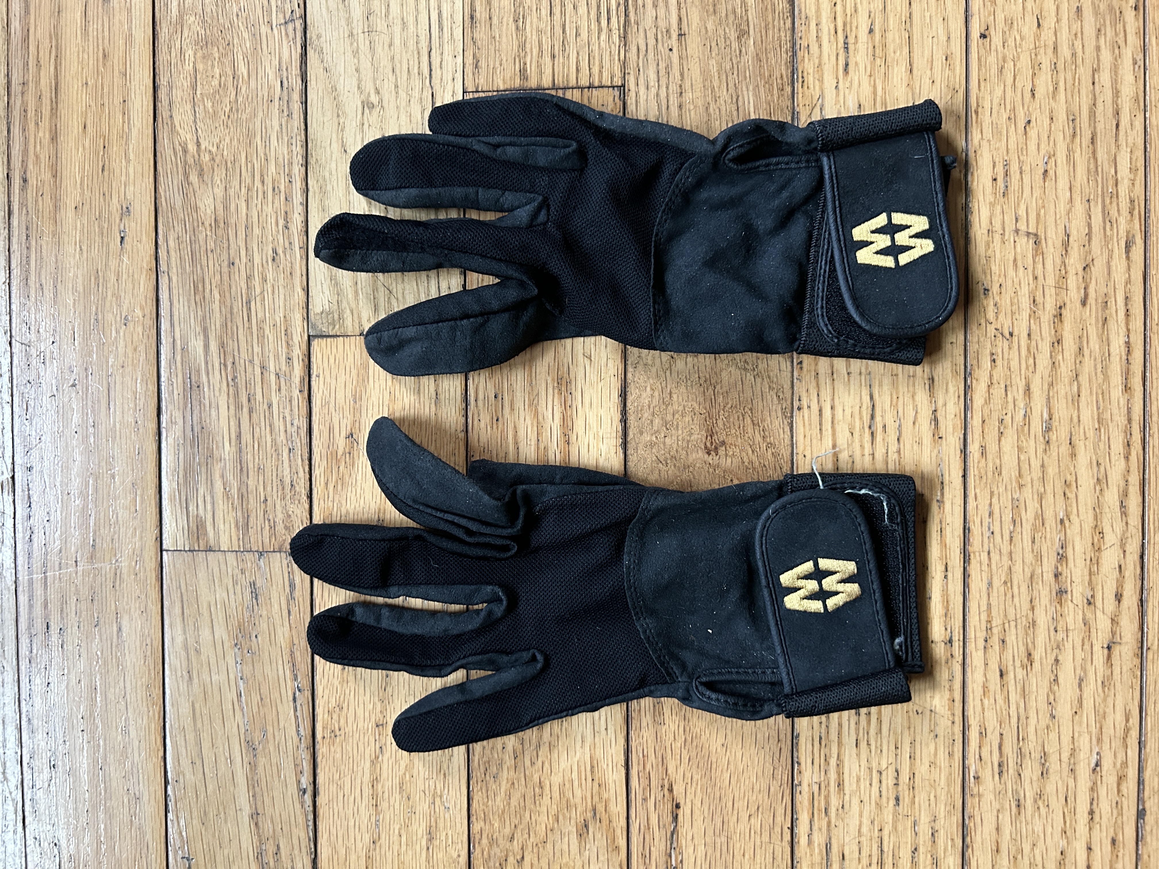 7.5 Black Woof Ware Precision Gloves