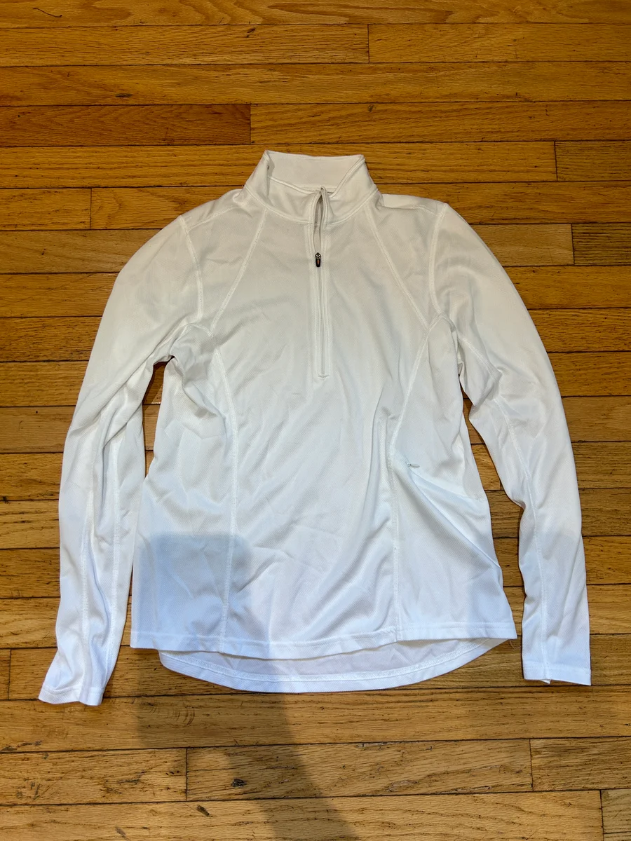 Medium White Kerrits Show Shirt 