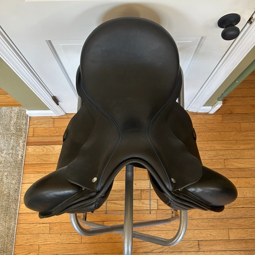 17" Custom Saddlery Everest R