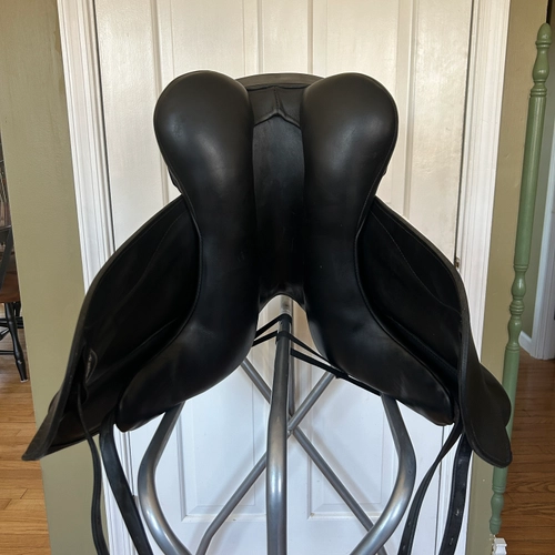 17" Custom Saddlery Everest R