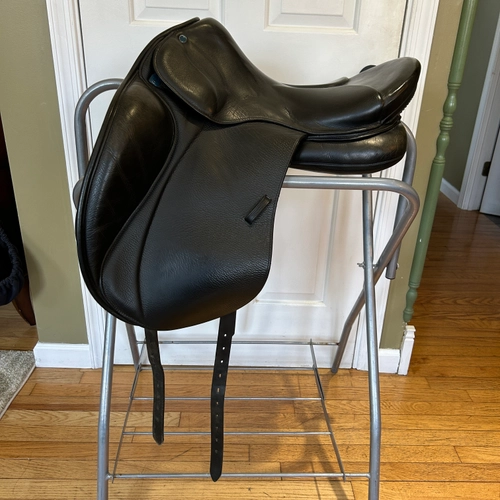 17.5" Stubben Aramis II