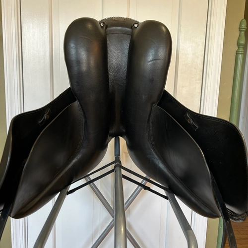 17.5" Stubben Aramis II