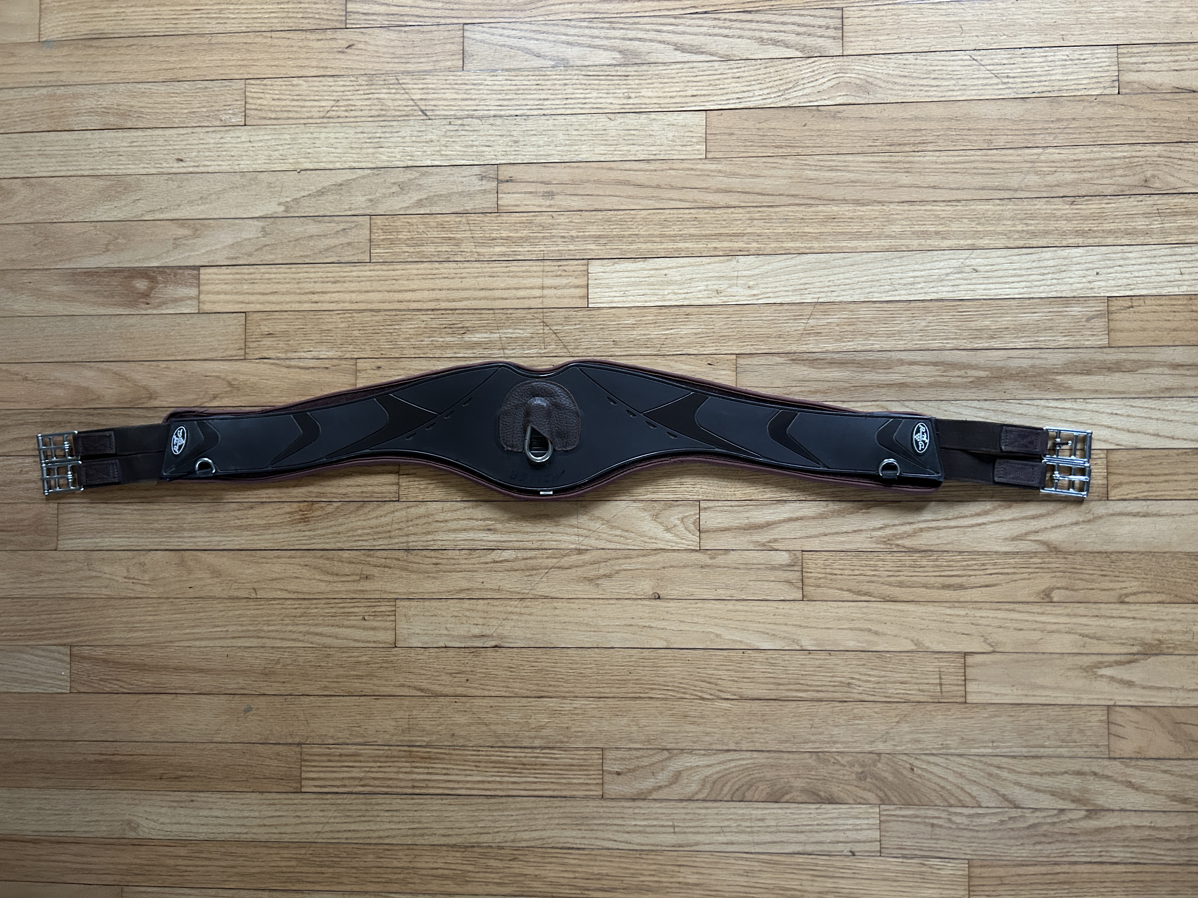 48" Pro Choice Contoured Jump Girth