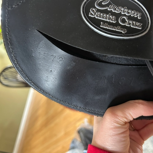 17.5" Cusom Saddlery Santa Cruz