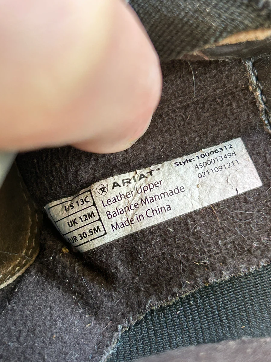 13 Brown Ariat Devon 3 Kids Boots 