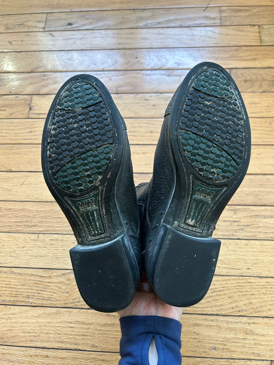 6 Black Ariat Breeze Boots