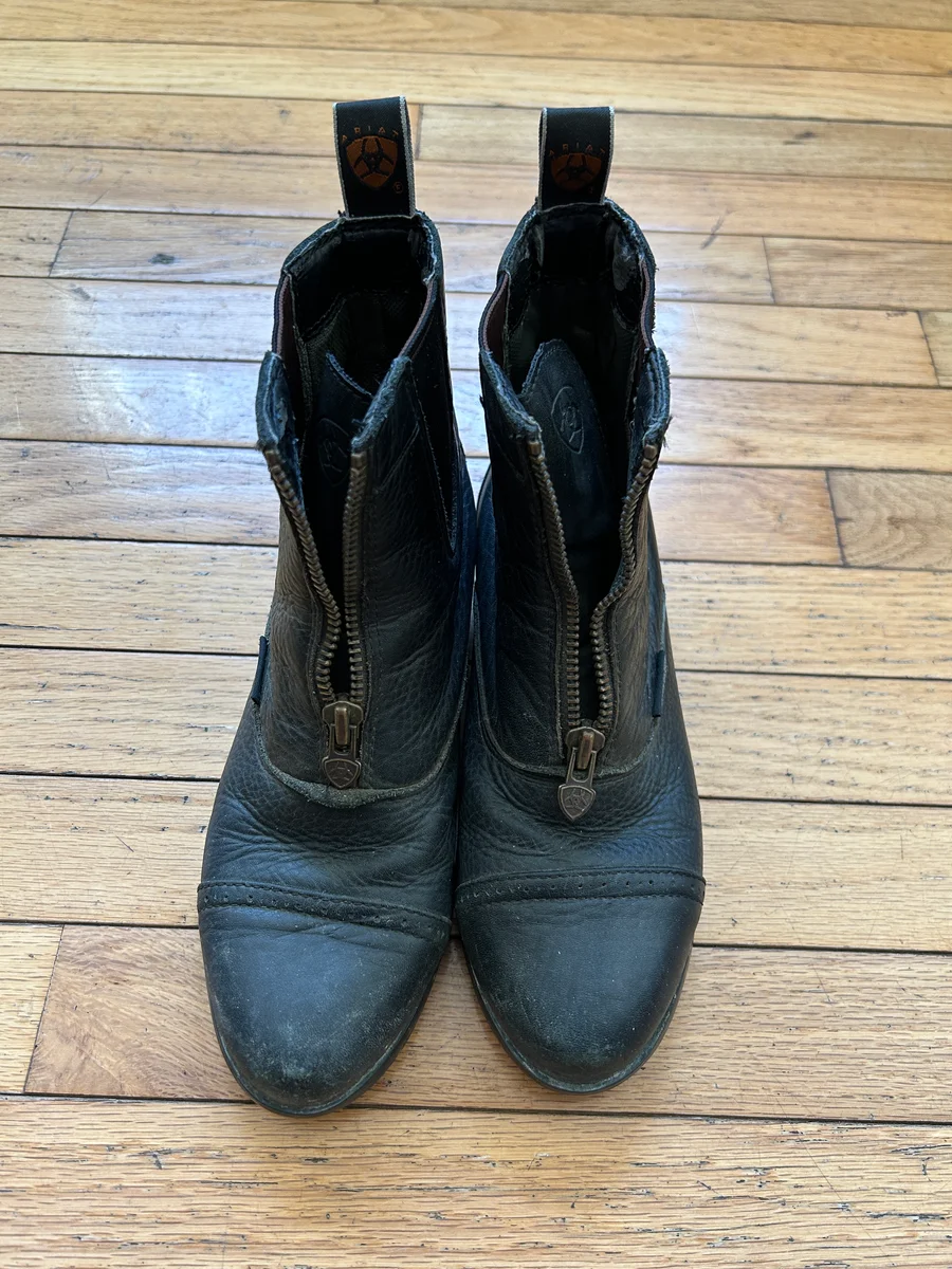 6 Black Ariat Breeze Boots