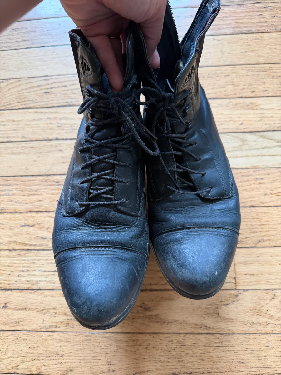 10B Black Ariat Paddock Boots