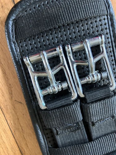 27" Spring Buckle Chafeless Girth